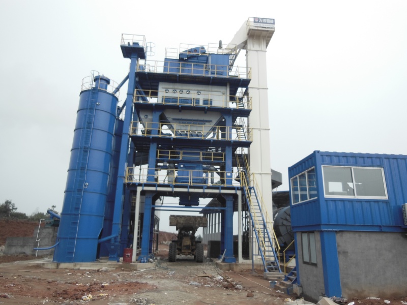 AMP3000 (+)-C asfaldi segamise tehas 260T/pH